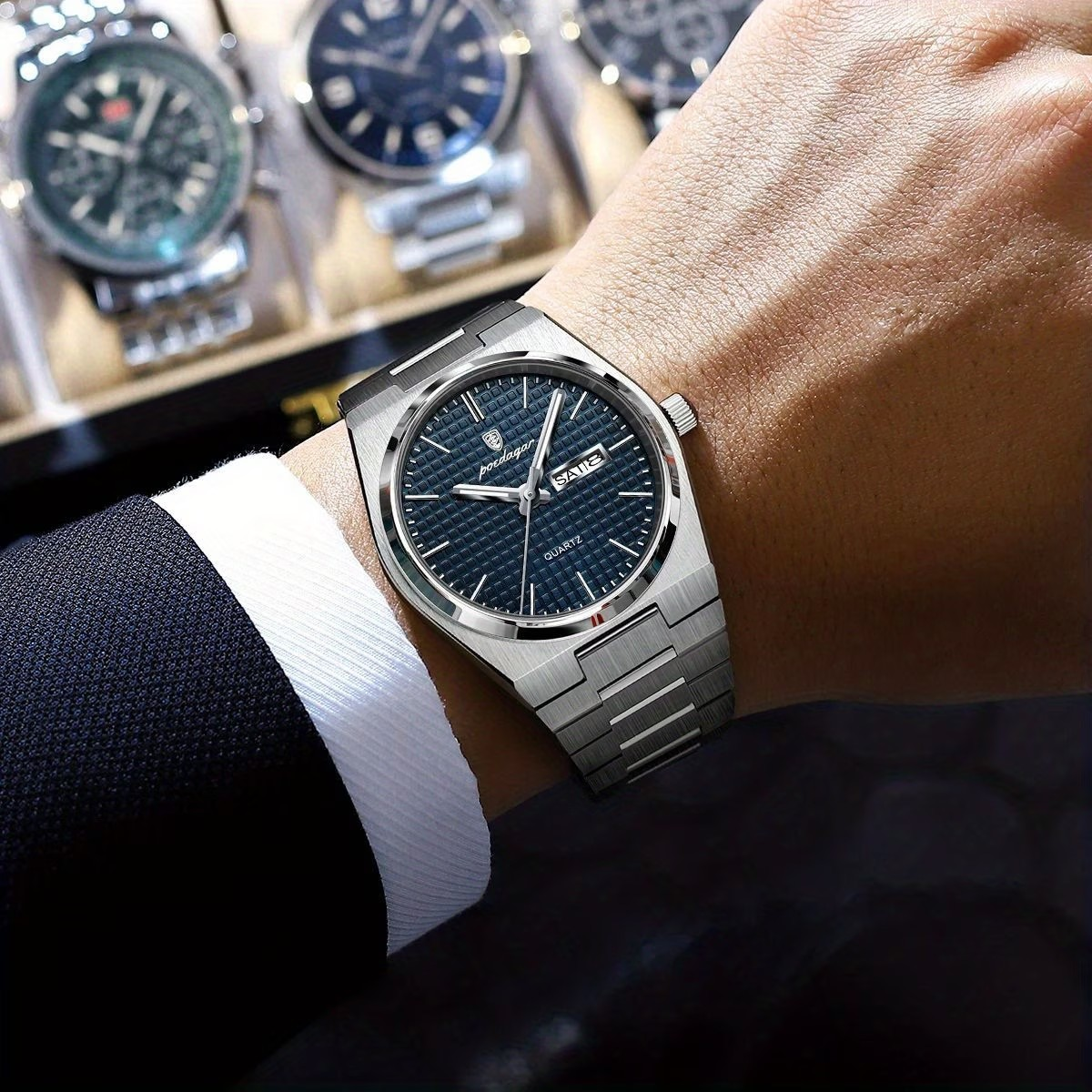 Axis Grid Day-Date Quartz Watch | Pearl Gold